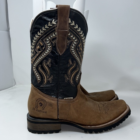 Custom Cowboy Boots - Picture 6 of 12
